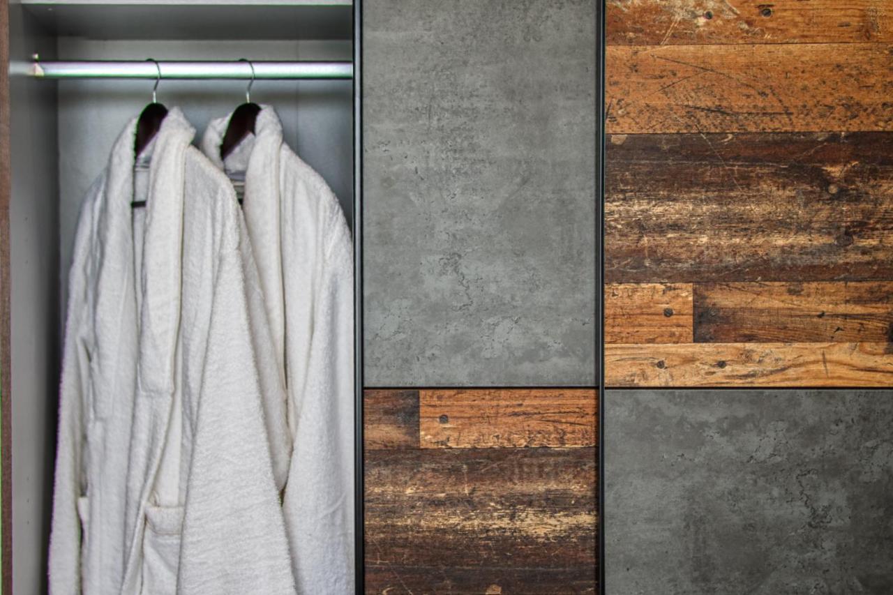 Terra Secreta Luxury